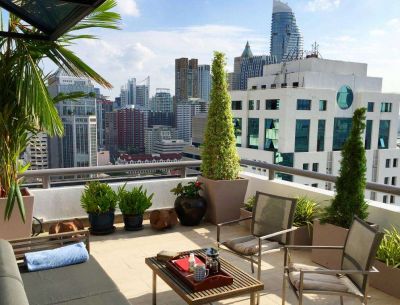 仿石磚、天然石還有仿石漆，打造自然風露臺還有這些神技巧